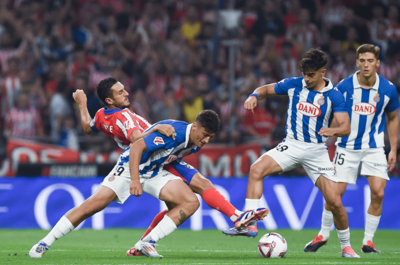 爱游戏体育-清晨罗马豪取连胜:西甲节点到来,媒体盛赞,细节决定成败-爱游戏体育