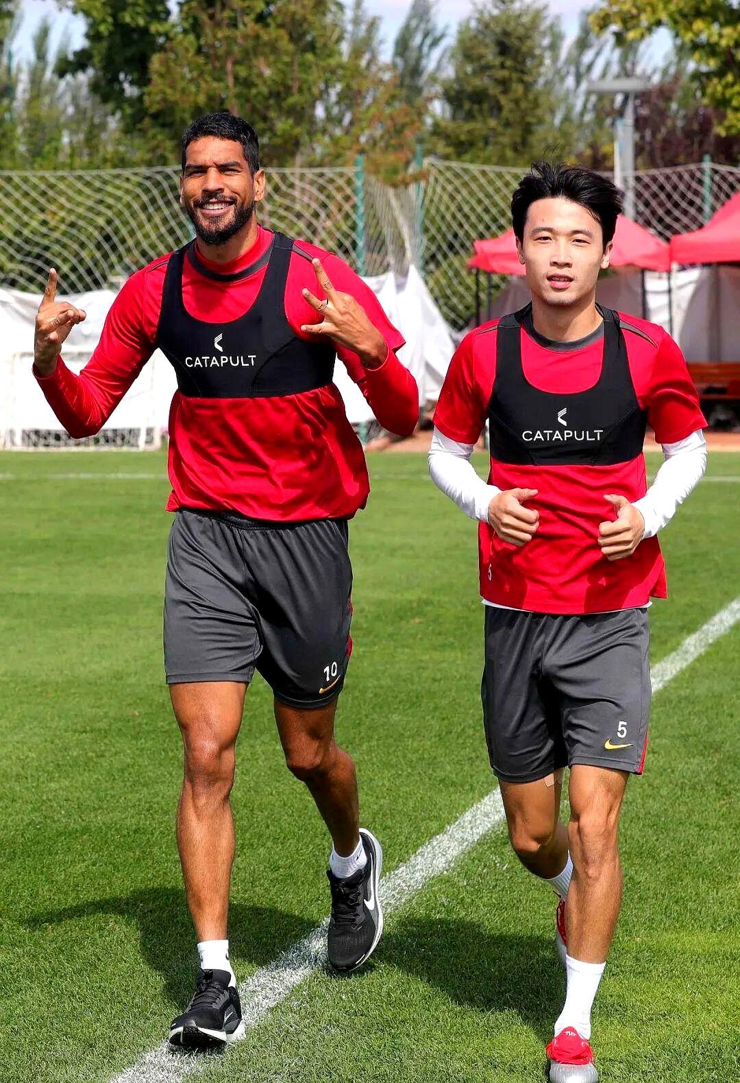 ayx game-集结日浙江队备战欧联，复出首秀细节曝光，压力陡增，训练强度明显提升的简单介绍-ayx game