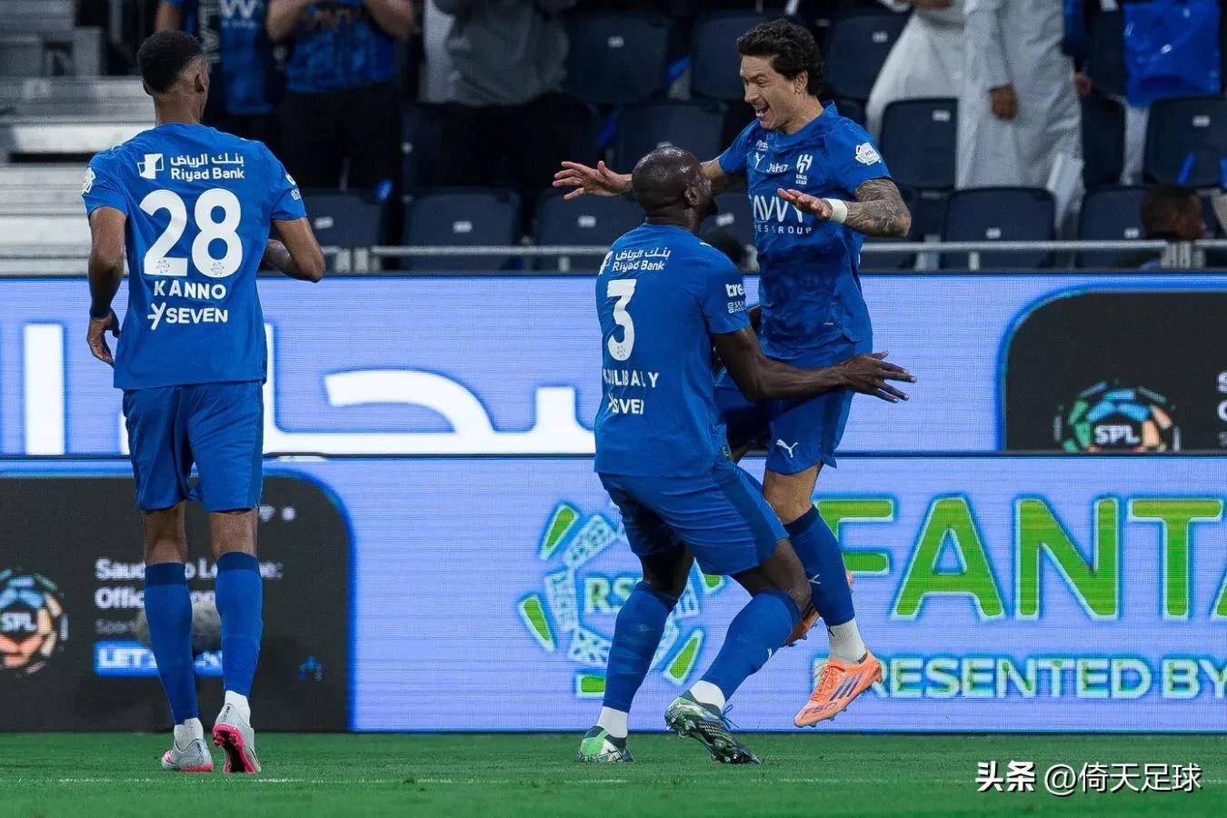 爱游戏game-赛前体能课后；门兴格拉德巴赫临场应变备战德国杯；球迷炸锅；高层口径保持一致的简单介绍-爱游戏game