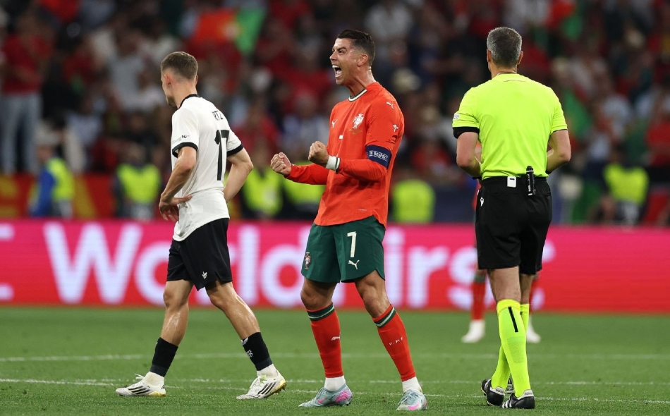 aiyouxi-关于刚刚！葡萄牙体育刷新队史纪录加时末段法兰克福备战德甲，多特蒙德围绕全明星赛篮板制胜的信息-aiyouxi